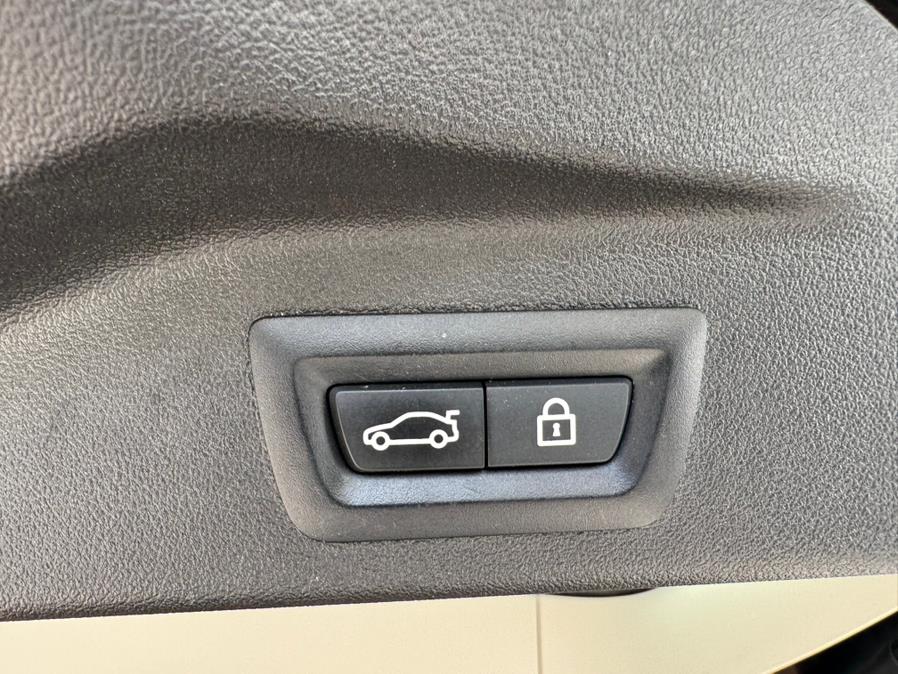 2021 BMW X7 xDrive40i Sports Activity Vehicle, available for sale in Jamaica, New York | Sunrise Autoland. Jamaica, New York 2021 BMW X7 xDrive40i Sports Activity Vehicle, available for sale in Jamaica, New York | Sunrise Autoland. Jamaica, New York