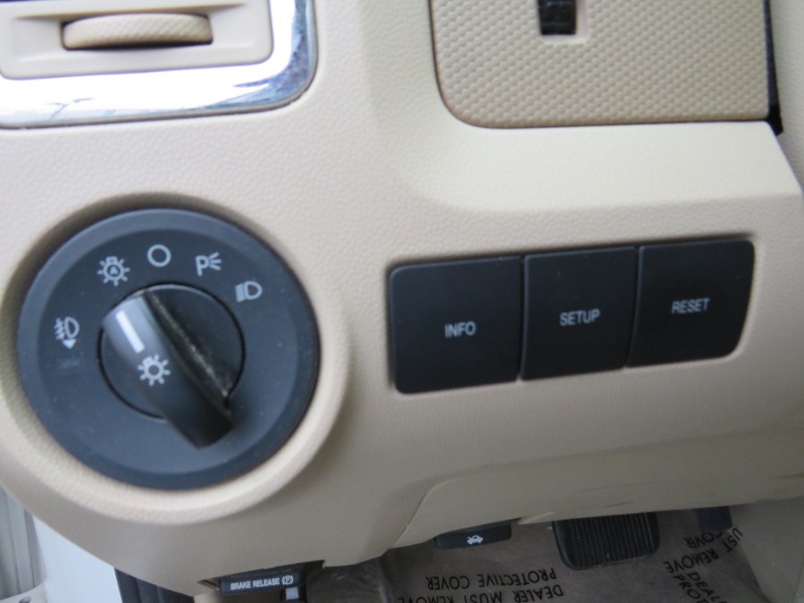 2012 Ford Escape 4WD 4dr Limited, available for sale in Middle Village, New York | Road Masters II INC. Middle Village, New York 2012 Ford Escape 4WD 4dr Limited, available for sale in Middle Village, New York | Road Masters II INC. Middle Village, New York