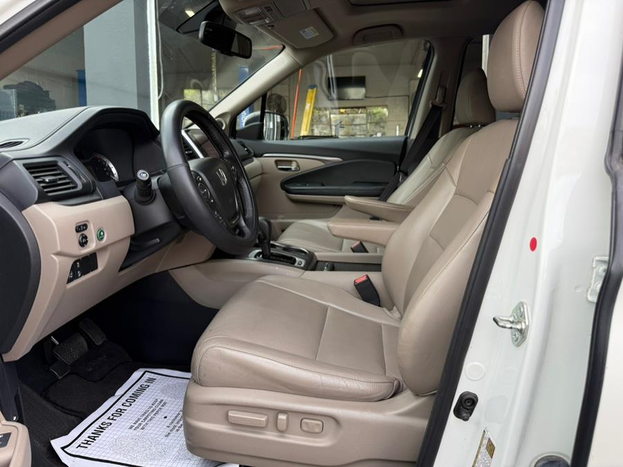 2016 Honda Pilot AWD 4dr EX-L w/Honda Sensing, available for sale in Port Chester, New York | JC Lopez Auto Sales Corp. Port Chester, New York 2016 Honda Pilot AWD 4dr EX-L w/Honda Sensing, available for sale in Port Chester, New York | JC Lopez Auto Sales Corp. Port Chester, New York