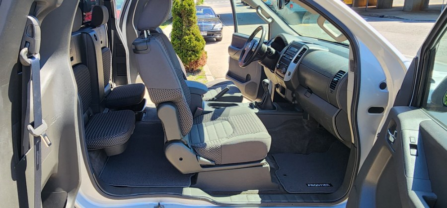 2012 Nissan Frontier 4WD King Cab Manual PRO-4X, available for sale in Baldwin, New York | Carmoney Auto Sales. Baldwin, New York 2012 Nissan Frontier 4WD King Cab Manual PRO-4X, available for sale in Baldwin, New York | Carmoney Auto Sales. Baldwin, New York