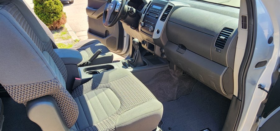 2012 Nissan Frontier 4WD King Cab Manual PRO-4X, available for sale in Baldwin, New York | Carmoney Auto Sales. Baldwin, New York 2012 Nissan Frontier 4WD King Cab Manual PRO-4X, available for sale in Baldwin, New York | Carmoney Auto Sales. Baldwin, New York