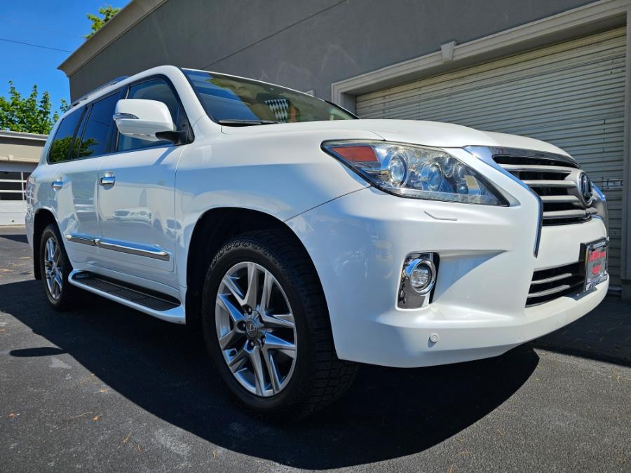 2015 Lexus LX 570 4WD 4dr, available for sale in Wantagh, New York | Alpine Motors Inc. Wantagh, New York 2015 Lexus LX 570 4WD 4dr, available for sale in Wantagh, New York | Alpine Motors Inc. Wantagh, New York