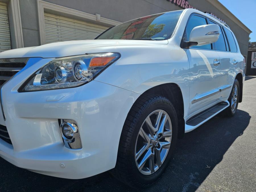 2015 Lexus LX 570 4WD 4dr, available for sale in Wantagh, New York | Alpine Motors Inc. Wantagh, New York 2015 Lexus LX 570 4WD 4dr, available for sale in Wantagh, New York | Alpine Motors Inc. Wantagh, New York