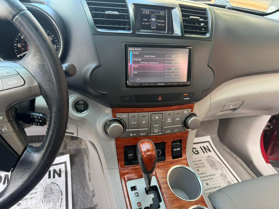 2008 Toyota Highlander 4WD 4dr Limited (Natl), available for sale in Revere, Massachusetts | Wonderland Auto. Revere, Massachusetts 2008 Toyota Highlander 4WD 4dr Limited (Natl), available for sale in Revere, Massachusetts | Wonderland Auto. Revere, Massachusetts