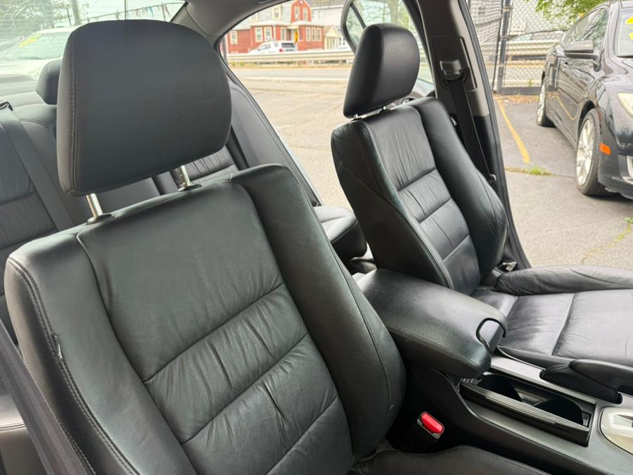 2011 Honda Accord Sdn 4dr I4 Auto EX-L, available for sale in Revere, Massachusetts | Wonderland Auto. Revere, Massachusetts 2011 Honda Accord Sdn 4dr I4 Auto EX-L, available for sale in Revere, Massachusetts | Wonderland Auto. Revere, Massachusetts