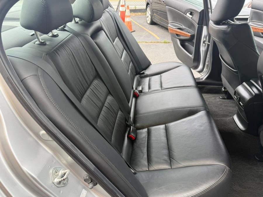 2011 Honda Accord Sdn 4dr I4 Auto EX-L, available for sale in Revere, Massachusetts | Wonderland Auto. Revere, Massachusetts 2011 Honda Accord Sdn 4dr I4 Auto EX-L, available for sale in Revere, Massachusetts | Wonderland Auto. Revere, Massachusetts