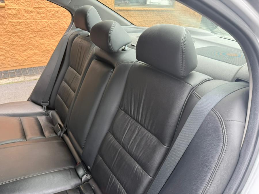 2011 Honda Accord Sdn 4dr I4 Auto EX-L, available for sale in Revere, Massachusetts | Wonderland Auto. Revere, Massachusetts 2011 Honda Accord Sdn 4dr I4 Auto EX-L, available for sale in Revere, Massachusetts | Wonderland Auto. Revere, Massachusetts