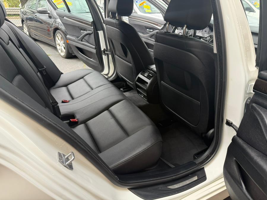 2016 BMW 5 Series 4dr Sdn 528i xDrive AWD, available for sale in Revere, Massachusetts | Wonderland Auto. Revere, Massachusetts 2016 BMW 5 Series 4dr Sdn 528i xDrive AWD, available for sale in Revere, Massachusetts | Wonderland Auto. Revere, Massachusetts