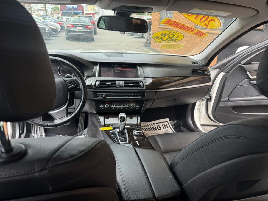 2016 BMW 5 Series 4dr Sdn 528i xDrive AWD, available for sale in Revere, Massachusetts | Wonderland Auto. Revere, Massachusetts 2016 BMW 5 Series 4dr Sdn 528i xDrive AWD, available for sale in Revere, Massachusetts | Wonderland Auto. Revere, Massachusetts
