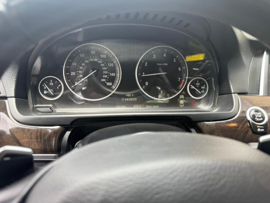 2016 BMW 5 Series 4dr Sdn 528i xDrive AWD, available for sale in Revere, Massachusetts | Wonderland Auto. Revere, Massachusetts 2016 BMW 5 Series 4dr Sdn 528i xDrive AWD, available for sale in Revere, Massachusetts | Wonderland Auto. Revere, Massachusetts