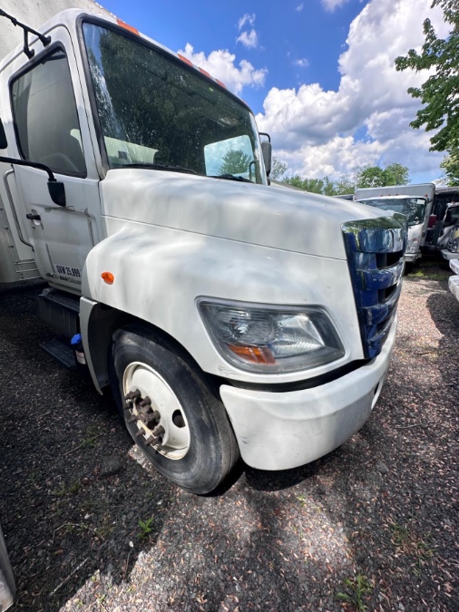 2020 HINO 268A 26 FEET DRY BOX + LIFT GATE + NO CDL, available for sale in South Amboy, New Jersey | NJ Truck Spot. South Amboy, New Jersey 2020 HINO 268A 26 FEET DRY BOX + LIFT GATE + NO CDL, available for sale in South Amboy, New Jersey | NJ Truck Spot. South Amboy, New Jersey