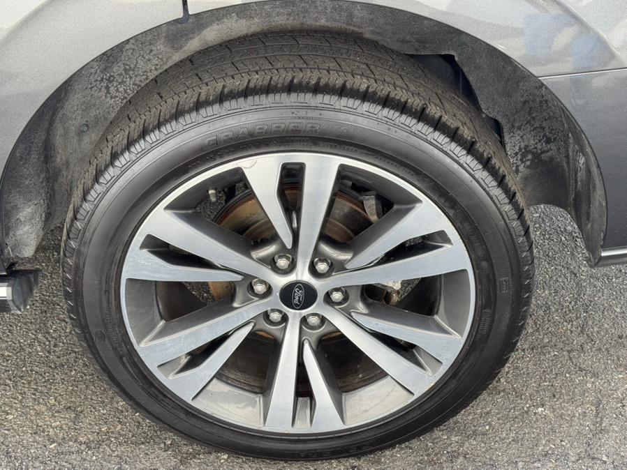 2021 Ford Expedition Platinum 4x4, available for sale in Newark , New Jersey | Champion Used Auto Sales 2. Newark , New Jersey 2021 Ford Expedition Platinum 4x4, available for sale in Newark , New Jersey | Champion Used Auto Sales 2. Newark , New Jersey