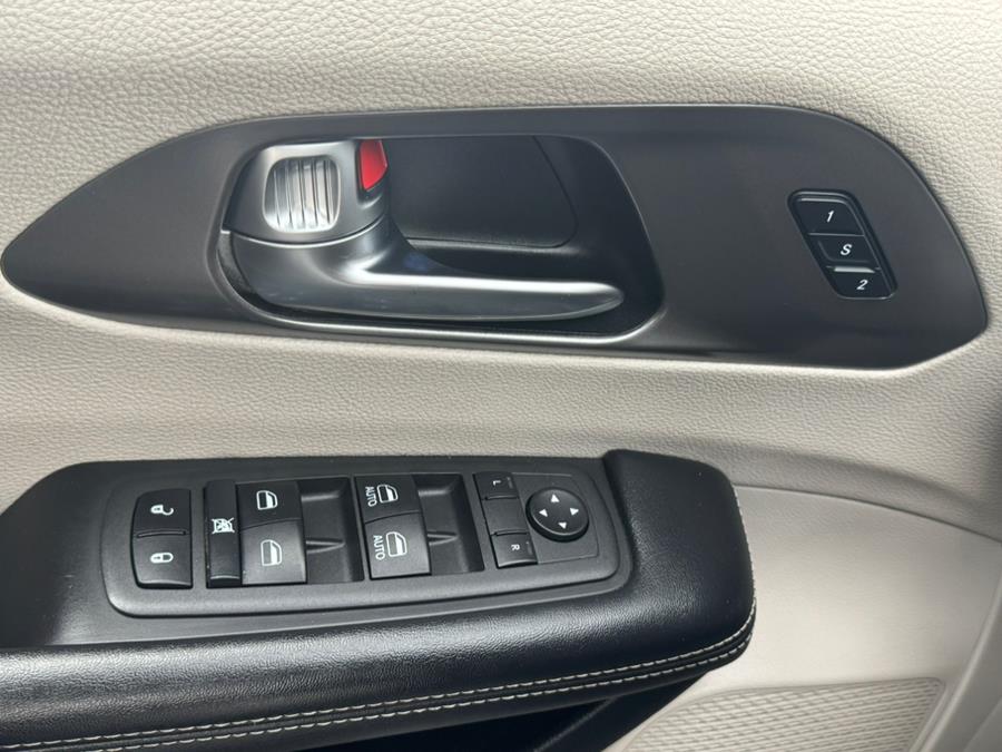 2022 Chrysler Pacifica Touring L FWD, available for sale in Newark , New Jersey | Champion Used Auto Sales 2. Newark , New Jersey 2022 Chrysler Pacifica Touring L FWD, available for sale in Newark , New Jersey | Champion Used Auto Sales 2. Newark , New Jersey
