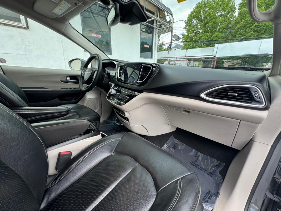 2022 Chrysler Pacifica Touring L FWD, available for sale in Newark , New Jersey | Champion Used Auto Sales 2. Newark , New Jersey 2022 Chrysler Pacifica Touring L FWD, available for sale in Newark , New Jersey | Champion Used Auto Sales 2. Newark , New Jersey