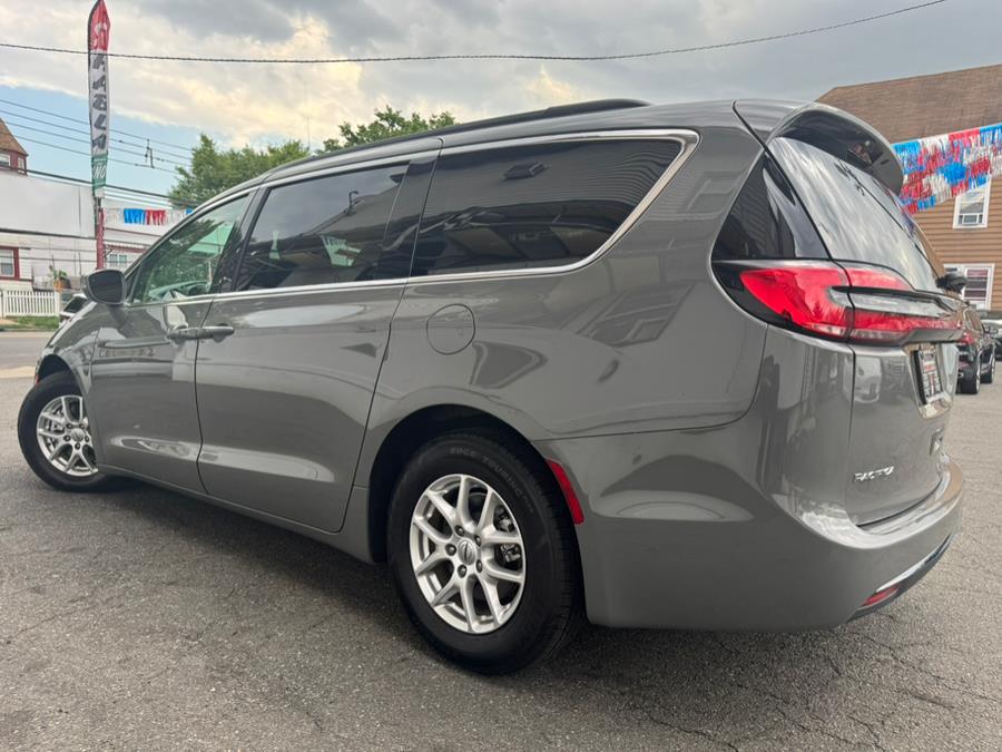 2022 Chrysler Pacifica Touring L FWD, available for sale in Newark , New Jersey | Champion Used Auto Sales 2. Newark , New Jersey 2022 Chrysler Pacifica Touring L FWD, available for sale in Newark , New Jersey | Champion Used Auto Sales 2. Newark , New Jersey