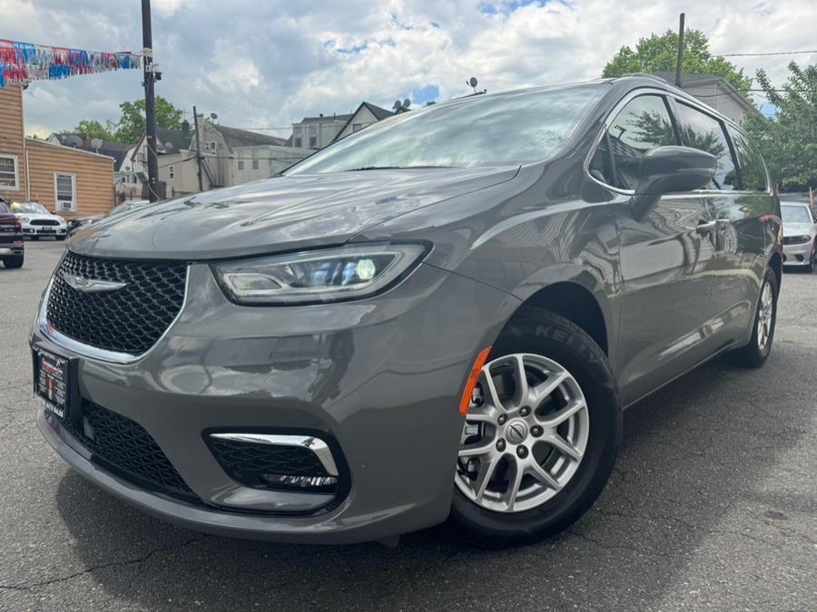 2022 Chrysler Pacifica Touring L FWD, available for sale in Newark , New Jersey | Champion Used Auto Sales 2. Newark , New Jersey 2022 Chrysler Pacifica Touring L FWD, available for sale in Newark , New Jersey | Champion Used Auto Sales 2. Newark , New Jersey