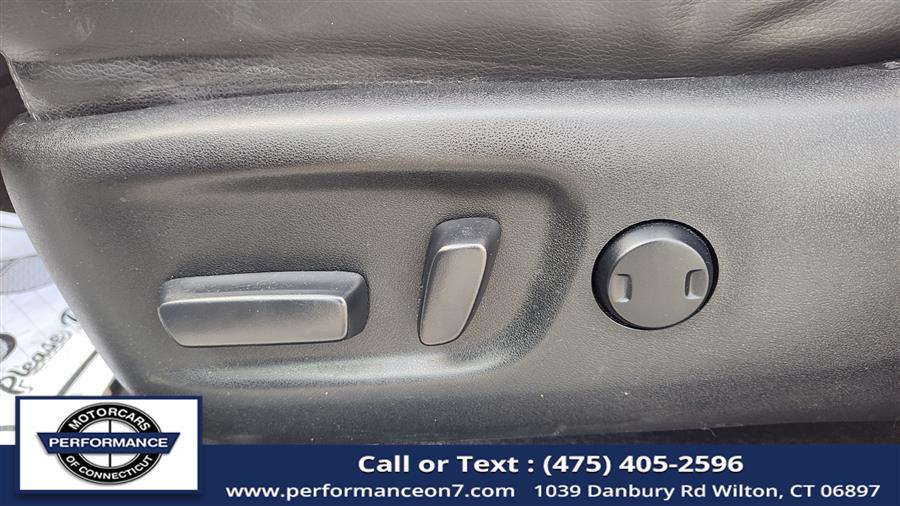 2015 Toyota RAV4 AWD 4dr Limited (Natl), available for sale in Wappingers Falls, New York | Performance Motor Cars. Wappingers Falls, New York 2015 Toyota RAV4 AWD 4dr Limited (Natl), available for sale in Wappingers Falls, New York | Performance Motor Cars. Wappingers Falls, New York