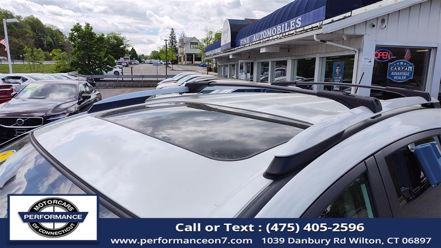 2015 Toyota RAV4 AWD 4dr Limited (Natl), available for sale in Wappingers Falls, New York | Performance Motor Cars. Wappingers Falls, New York 2015 Toyota RAV4 AWD 4dr Limited (Natl), available for sale in Wappingers Falls, New York | Performance Motor Cars. Wappingers Falls, New York