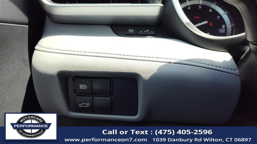 2020 Toyota Highlander XLE AWD (Natl), available for sale in Wilton, Connecticut | Performance Motor Cars Of Connecticut LLC. Wilton, Connecticut 2020 Toyota Highlander XLE AWD (Natl), available for sale in Wilton, Connecticut | Performance Motor Cars Of Connecticut LLC. Wilton, Connecticut