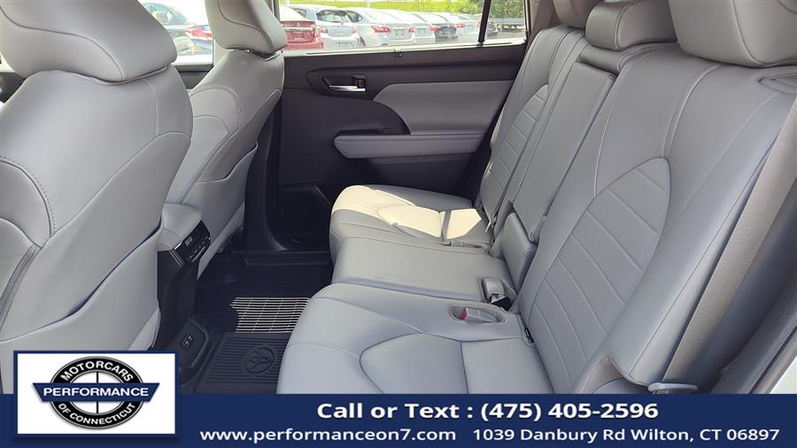 2020 Toyota Highlander XLE AWD (Natl), available for sale in Wilton, Connecticut | Performance Motor Cars Of Connecticut LLC. Wilton, Connecticut 2020 Toyota Highlander XLE AWD (Natl), available for sale in Wilton, Connecticut | Performance Motor Cars Of Connecticut LLC. Wilton, Connecticut