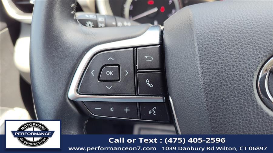 2020 Toyota Highlander XLE AWD (Natl), available for sale in Wilton, Connecticut | Performance Motor Cars Of Connecticut LLC. Wilton, Connecticut 2020 Toyota Highlander XLE AWD (Natl), available for sale in Wilton, Connecticut | Performance Motor Cars Of Connecticut LLC. Wilton, Connecticut