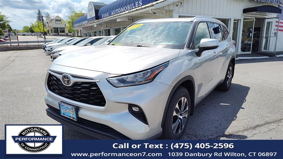 2020 Toyota Highlander XLE AWD (Natl), available for sale in Wilton, Connecticut | Performance Motor Cars Of Connecticut LLC. Wilton, Connecticut 2020 Toyota Highlander XLE AWD (Natl), available for sale in Wilton, Connecticut | Performance Motor Cars Of Connecticut LLC. Wilton, Connecticut
