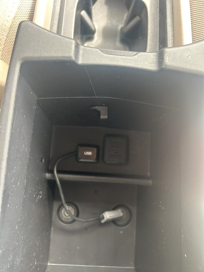 2015 Toyota RAV4 AWD 4dr LE (Natl), available for sale in South Windsor , Connecticut | Ful-line Auto LLC. South Windsor , Connecticut 2015 Toyota RAV4 AWD 4dr LE (Natl), available for sale in South Windsor , Connecticut | Ful-line Auto LLC. South Windsor , Connecticut