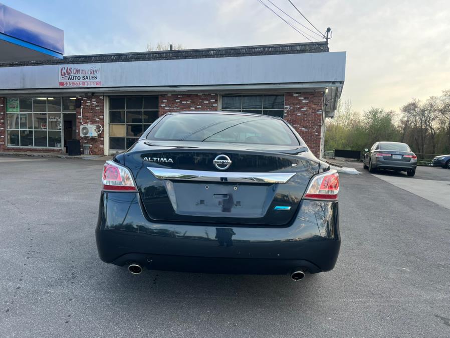 2014 Nissan Altima 4dr Sdn I4 2.5 S, available for sale in Swansea, Massachusetts | Gas On The Run. Swansea, Massachusetts 2014 Nissan Altima 4dr Sdn I4 2.5 S, available for sale in Swansea, Massachusetts | Gas On The Run. Swansea, Massachusetts