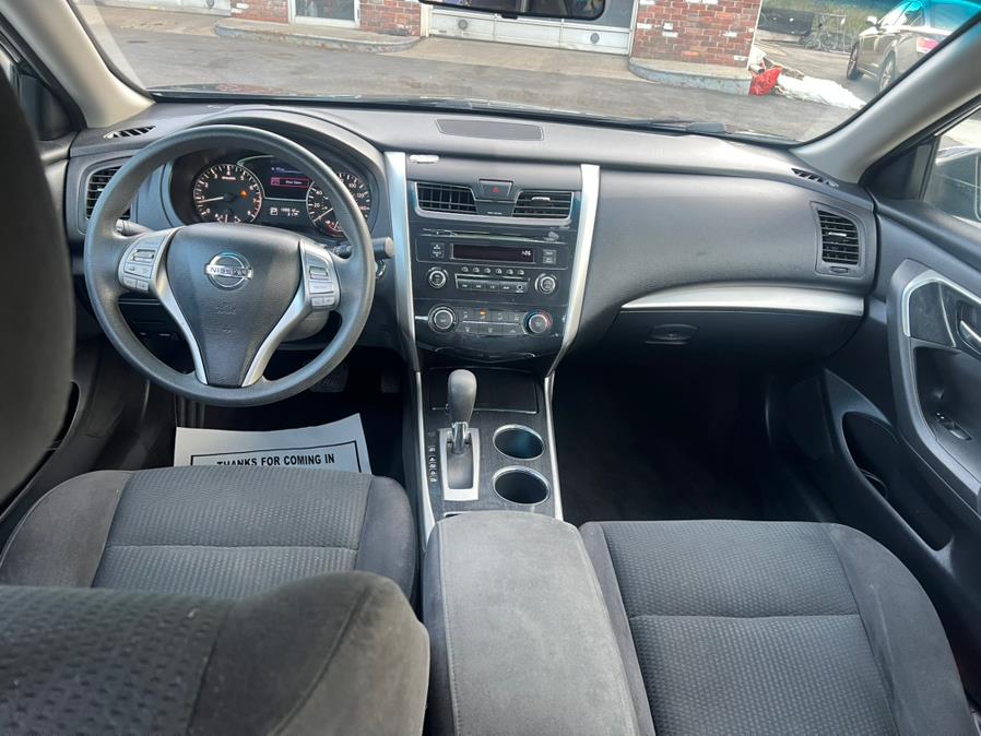 2014 Nissan Altima 4dr Sdn I4 2.5 S, available for sale in Swansea, Massachusetts | Gas On The Run. Swansea, Massachusetts 2014 Nissan Altima 4dr Sdn I4 2.5 S, available for sale in Swansea, Massachusetts | Gas On The Run. Swansea, Massachusetts