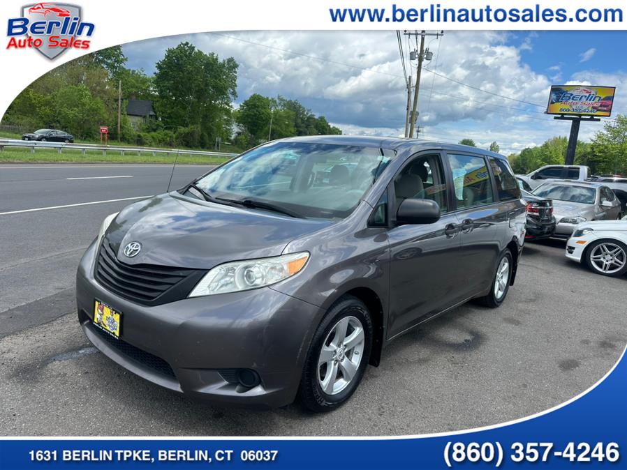 Used 2011 Toyota Sienna in Berlin, Connecticut | Berlin Auto Sales LLC. Berlin, Connecticut