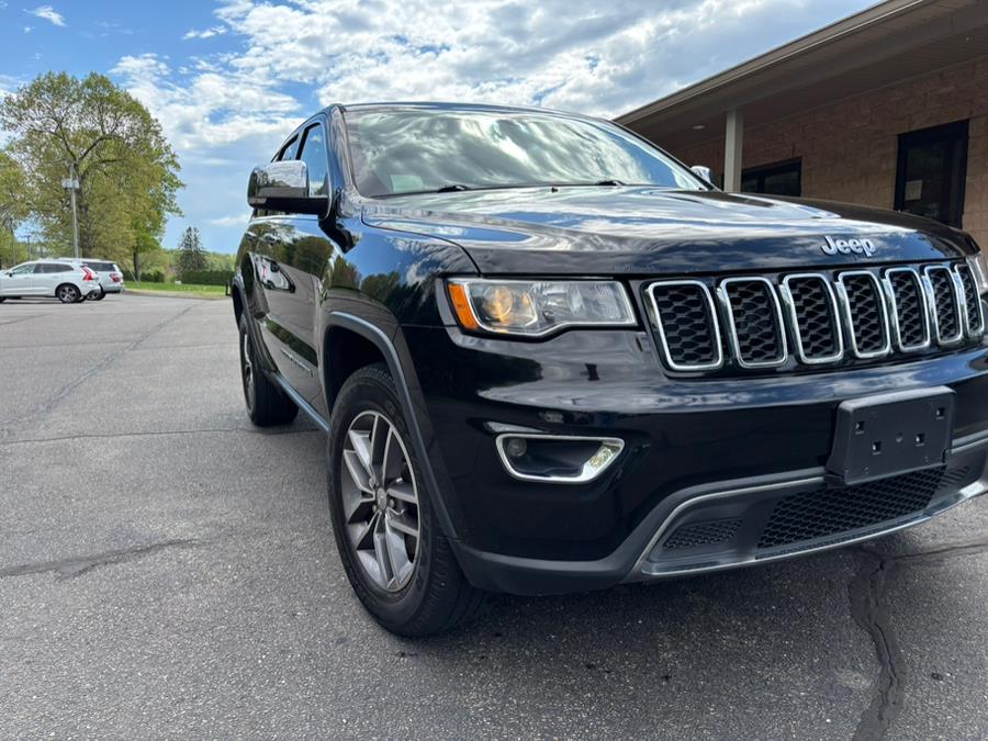 2017 Jeep Grand Cherokee Limited 4x4, available for sale in Somers, Connecticut | Four Town Motors LLC. Somers, Connecticut 2017 Jeep Grand Cherokee Limited 4x4, available for sale in Somers, Connecticut | Four Town Motors LLC. Somers, Connecticut