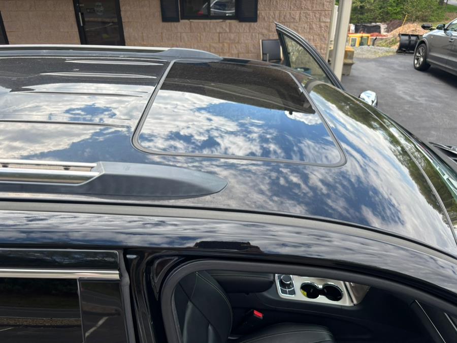 2017 Jeep Grand Cherokee Limited 4x4, available for sale in Somers, Connecticut | Four Town Motors LLC. Somers, Connecticut 2017 Jeep Grand Cherokee Limited 4x4, available for sale in Somers, Connecticut | Four Town Motors LLC. Somers, Connecticut