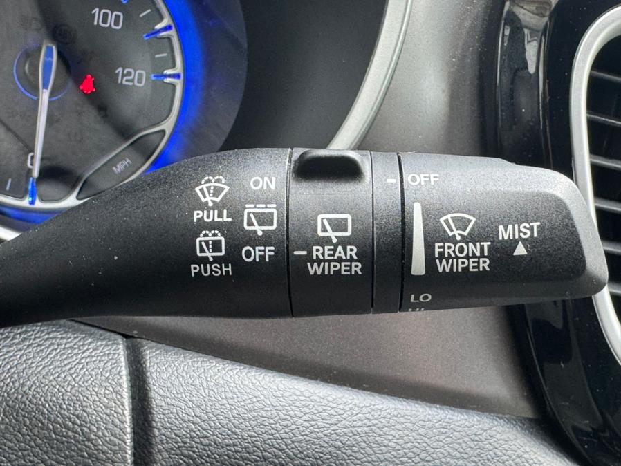 2021 Chrysler Pacifica Touring L FWD, available for sale in Newark, New Jersey | Champion Auto Sales. Newark, New Jersey 2021 Chrysler Pacifica Touring L FWD, available for sale in Newark, New Jersey | Champion Auto Sales. Newark, New Jersey