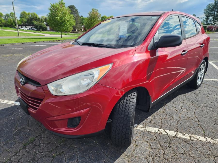 2010 Hyundai Tucson FWD 4dr I4 Auto GLS, available for sale in East Windsor, Connecticut | STS Automotive. East Windsor, Connecticut 2010 Hyundai Tucson FWD 4dr I4 Auto GLS, available for sale in East Windsor, Connecticut | STS Automotive. East Windsor, Connecticut