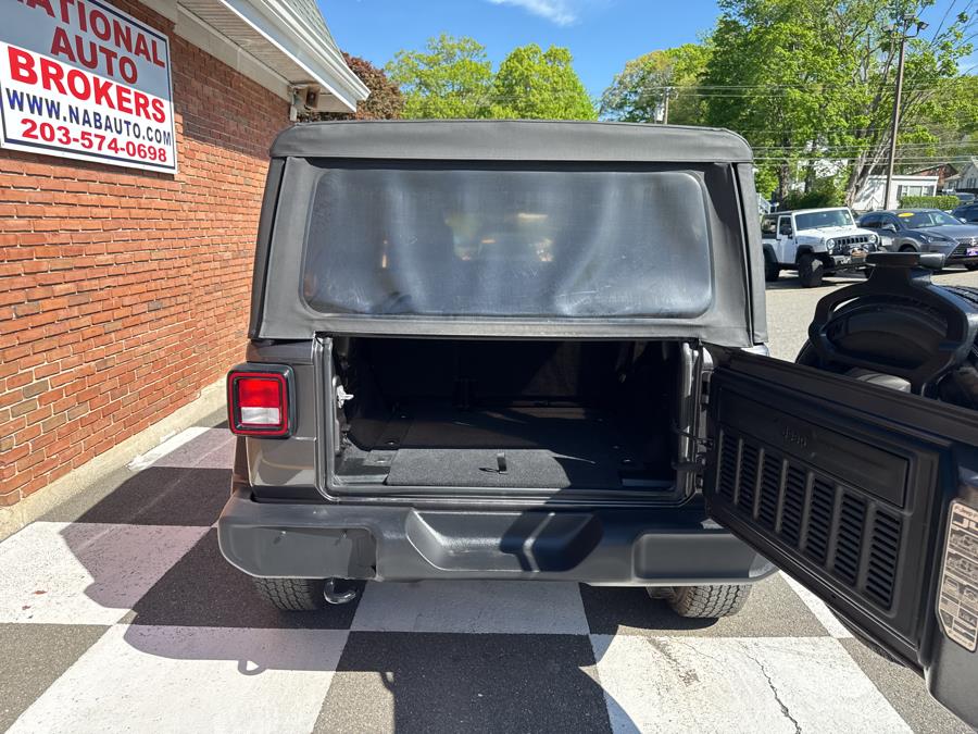 2018 Jeep Wrangler Unlimited Sport S 4x4, available for sale in Waterbury, Connecticut | National Auto Brokers, Inc.. Waterbury, Connecticut 2018 Jeep Wrangler Unlimited Sport S 4x4, available for sale in Waterbury, Connecticut | National Auto Brokers, Inc.. Waterbury, Connecticut