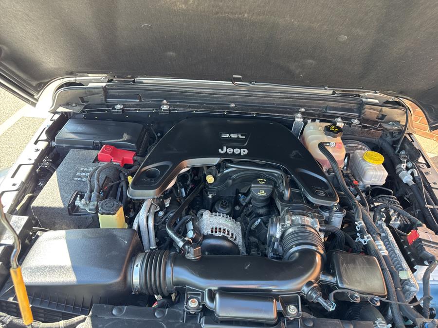 2018 Jeep Wrangler Unlimited Sport S 4x4, available for sale in Waterbury, Connecticut | National Auto Brokers, Inc.. Waterbury, Connecticut 2018 Jeep Wrangler Unlimited Sport S 4x4, available for sale in Waterbury, Connecticut | National Auto Brokers, Inc.. Waterbury, Connecticut