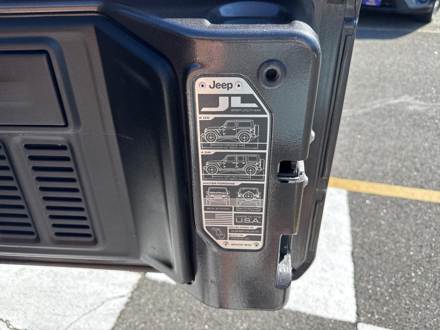 2018 Jeep Wrangler Unlimited Sport S 4x4, available for sale in Waterbury, Connecticut | National Auto Brokers, Inc.. Waterbury, Connecticut 2018 Jeep Wrangler Unlimited Sport S 4x4, available for sale in Waterbury, Connecticut | National Auto Brokers, Inc.. Waterbury, Connecticut