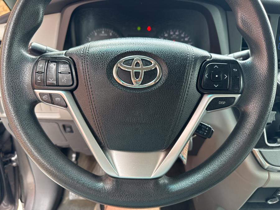 2015 Toyota Sienna 5dr 8-Pass Van LE FWD, available for sale in Waterbury, Connecticut | National Auto Brokers, Inc.. Waterbury, Connecticut 2015 Toyota Sienna 5dr 8-Pass Van LE FWD, available for sale in Waterbury, Connecticut | National Auto Brokers, Inc.. Waterbury, Connecticut