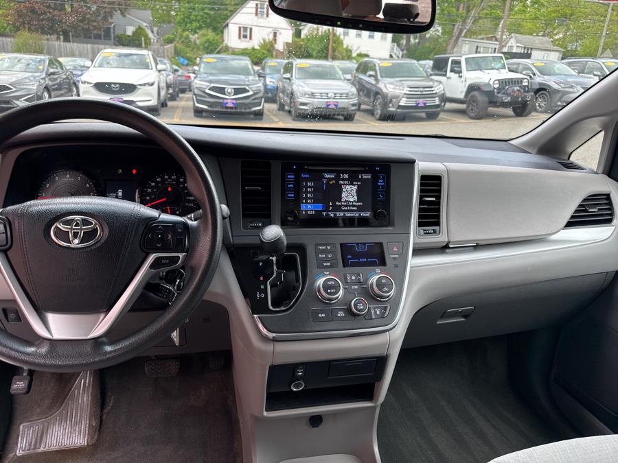 2015 Toyota Sienna 5dr 8-Pass Van LE FWD, available for sale in Waterbury, Connecticut | National Auto Brokers, Inc.. Waterbury, Connecticut 2015 Toyota Sienna 5dr 8-Pass Van LE FWD, available for sale in Waterbury, Connecticut | National Auto Brokers, Inc.. Waterbury, Connecticut