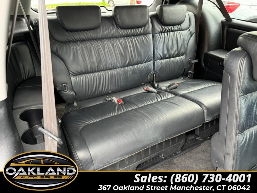 2010 Honda Odyssey 5dr Touring w/RES & Navi, available for sale in Manchester, Connecticut | Oakland Auto Sales. Manchester, Connecticut 2010 Honda Odyssey 5dr Touring w/RES & Navi, available for sale in Manchester, Connecticut | Oakland Auto Sales. Manchester, Connecticut