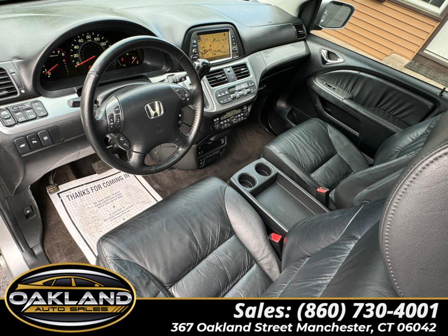 2010 Honda Odyssey 5dr Touring w/RES & Navi, available for sale in Manchester, Connecticut | Oakland Auto Sales. Manchester, Connecticut 2010 Honda Odyssey 5dr Touring w/RES & Navi, available for sale in Manchester, Connecticut | Oakland Auto Sales. Manchester, Connecticut