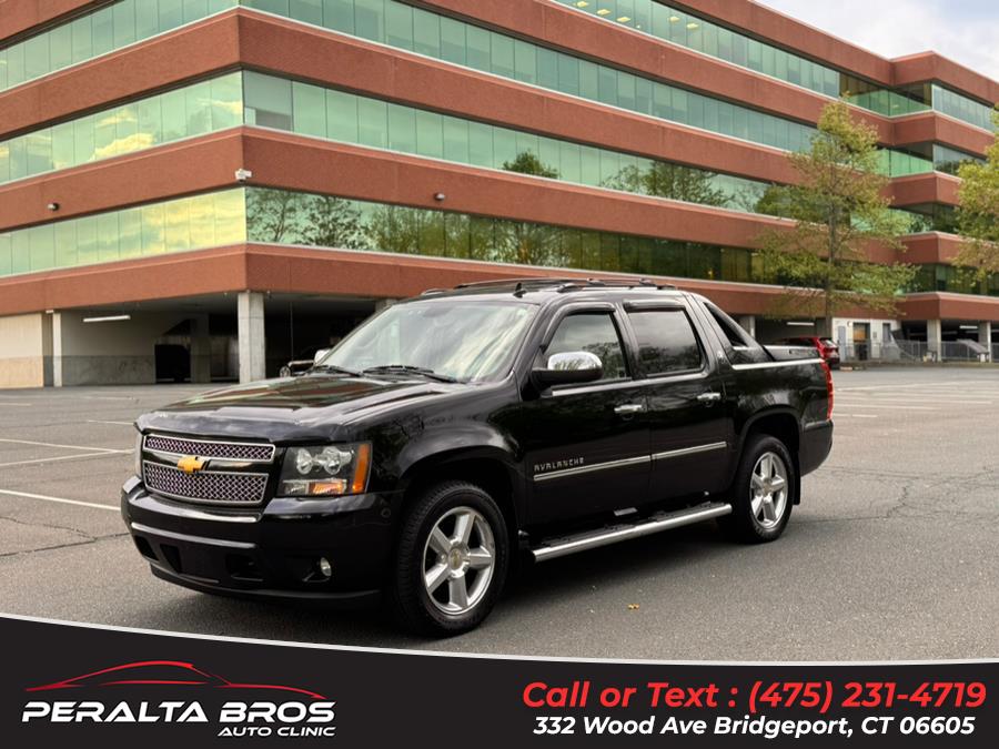 Used 2013 Chevrolet Avalanche in Bridgeport, Connecticut | Peralta Bros Auto Clinic. Bridgeport, Connecticut