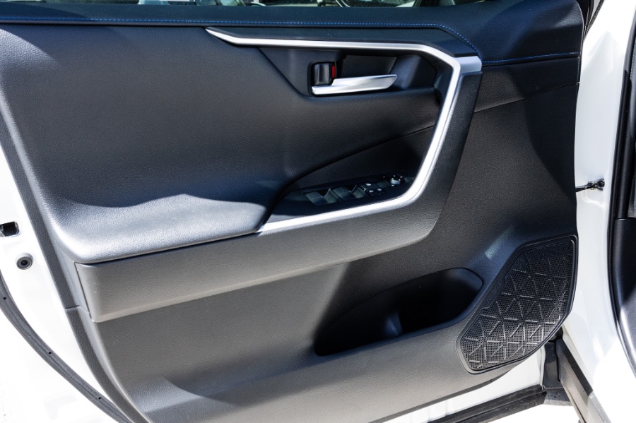 2020 Toyota RAV4 Hybrid XSE AWD (Natl), available for sale in Flushing, New York | Silverline Auto Group. Flushing, New York 2020 Toyota RAV4 Hybrid XSE AWD (Natl), available for sale in Flushing, New York | Silverline Auto Group. Flushing, New York