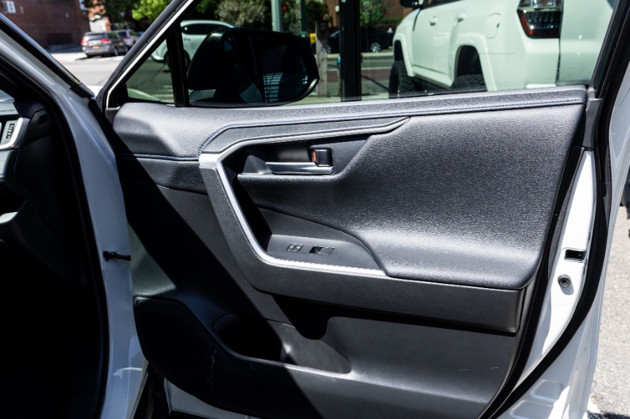 2020 Toyota RAV4 Hybrid XSE AWD (Natl), available for sale in Flushing, New York | Silverline Auto Group. Flushing, New York 2020 Toyota RAV4 Hybrid XSE AWD (Natl), available for sale in Flushing, New York | Silverline Auto Group. Flushing, New York