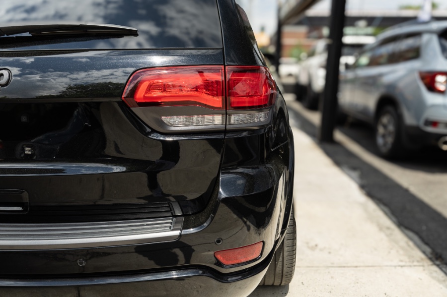 2021 Jeep Grand Cherokee Limited 4x4, available for sale in Flushing, New York | Silverline Auto Group. Flushing, New York 2021 Jeep Grand Cherokee Limited 4x4, available for sale in Flushing, New York | Silverline Auto Group. Flushing, New York