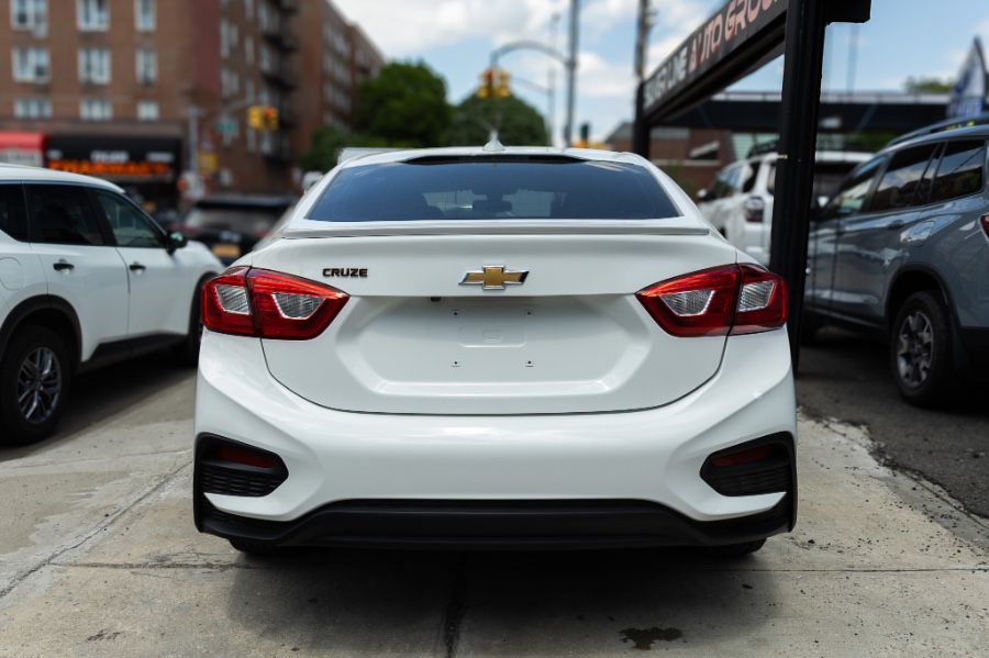 2018 Chevrolet Cruze 4dr Sdn 1.4L LT w/1SD, available for sale in Flushing, New York | Silverline Auto Group. Flushing, New York 2018 Chevrolet Cruze 4dr Sdn 1.4L LT w/1SD, available for sale in Flushing, New York | Silverline Auto Group. Flushing, New York