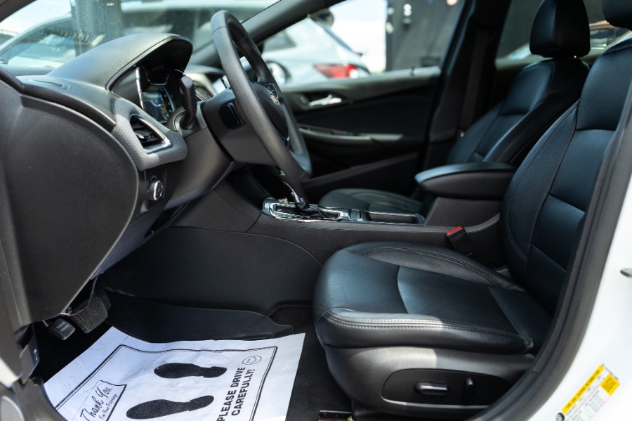 2018 Chevrolet Cruze 4dr Sdn 1.4L LT w/1SD, available for sale in Flushing, New York | Silverline Auto Group. Flushing, New York 2018 Chevrolet Cruze 4dr Sdn 1.4L LT w/1SD, available for sale in Flushing, New York | Silverline Auto Group. Flushing, New York