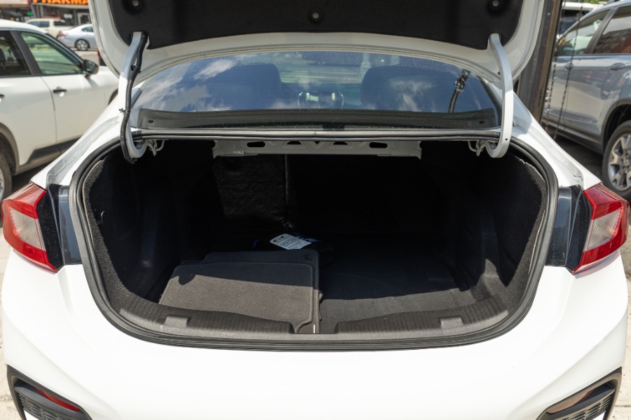 2018 Chevrolet Cruze 4dr Sdn 1.4L LT w/1SD, available for sale in Flushing, New York | Silverline Auto Group. Flushing, New York 2018 Chevrolet Cruze 4dr Sdn 1.4L LT w/1SD, available for sale in Flushing, New York | Silverline Auto Group. Flushing, New York