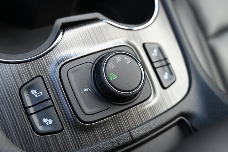 2023 GMC Acadia AWD 4dr SLT, available for sale in Waterbury, Connecticut | Highline Car Connection. Waterbury, Connecticut 2023 GMC Acadia AWD 4dr SLT, available for sale in Waterbury, Connecticut | Highline Car Connection. Waterbury, Connecticut