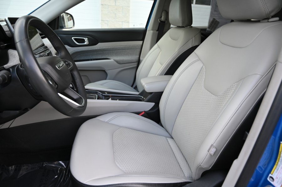 2022 Jeep Compass Latitude, available for sale in Waterbury, Connecticut | Highline Car Connection. Waterbury, Connecticut 2022 Jeep Compass Latitude, available for sale in Waterbury, Connecticut | Highline Car Connection. Waterbury, Connecticut